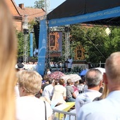 Jubileuszowa Msza św. na rynku w Myślenicach