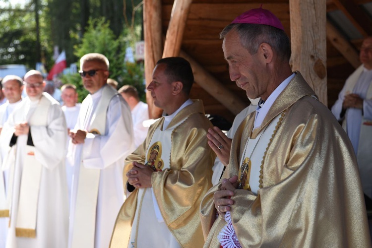 Nabożeństwo i Msza św. w Trzebniowie