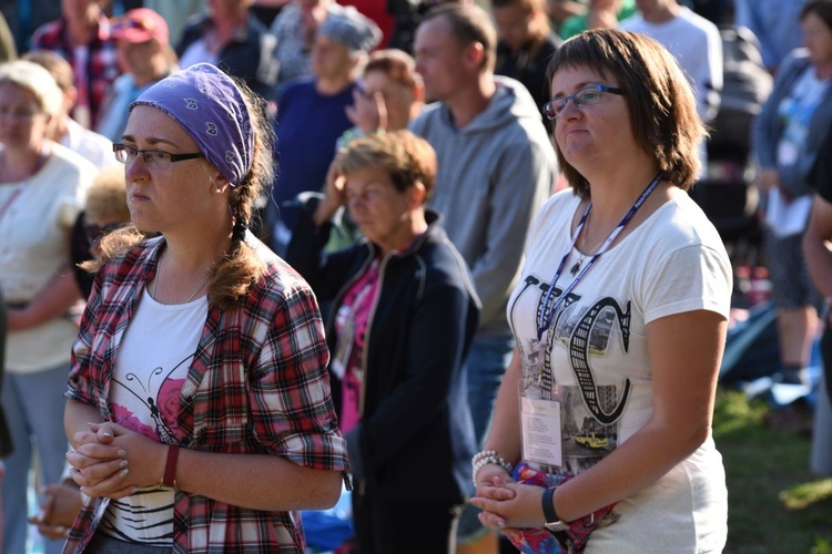 Nabożeństwo i Msza św. w Trzebniowie