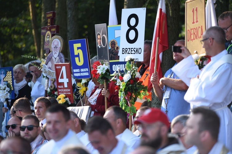 Nabożeństwo i Msza św. w Trzebniowie