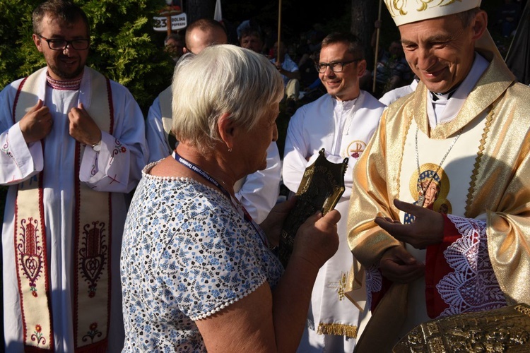 Nabożeństwo i Msza św. w Trzebniowie