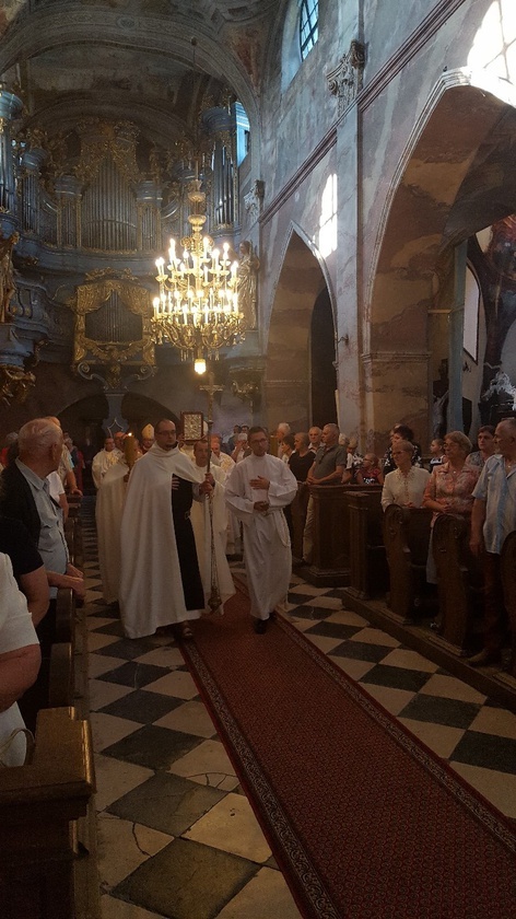 Odpust bł. Wincentego Kadłubka w opactwie cystersów w Jędrzejowie.