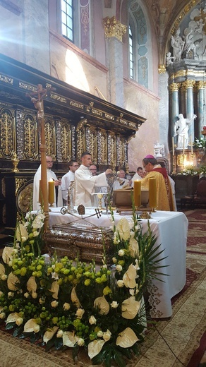 Odpust bł. Wincentego Kadłubka w opactwie cystersów w Jędrzejowie.