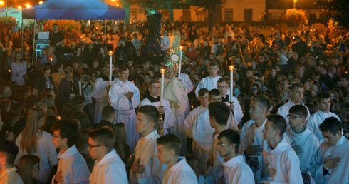 Każdego roku kilka tysięcy młodych z całej diecezji pokazuje, że razem świetnie się bawi, ale także modli w ciszy.