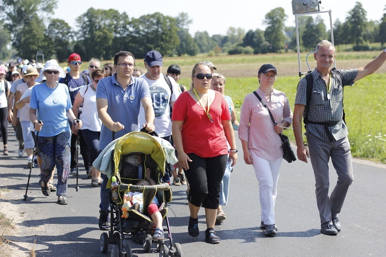 II Piesza Pielgrzymka z Łęczycy do Świnic Warckich