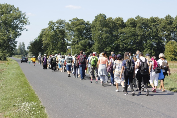 II Piesza Pielgrzymka z Łęczycy do Świnic Warckich