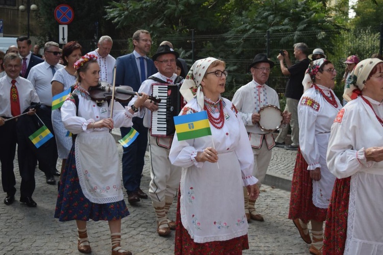 Folklorystyczny festiwal Bukowińskie Spotkania w Dzierżoniowie