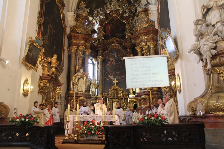 800. rocznica konsekracji trzebnickiej świątyni