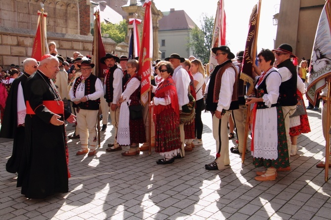 Msza św. na Wawelu i przemarsz z okazji 100-lecia Związku Podhalan