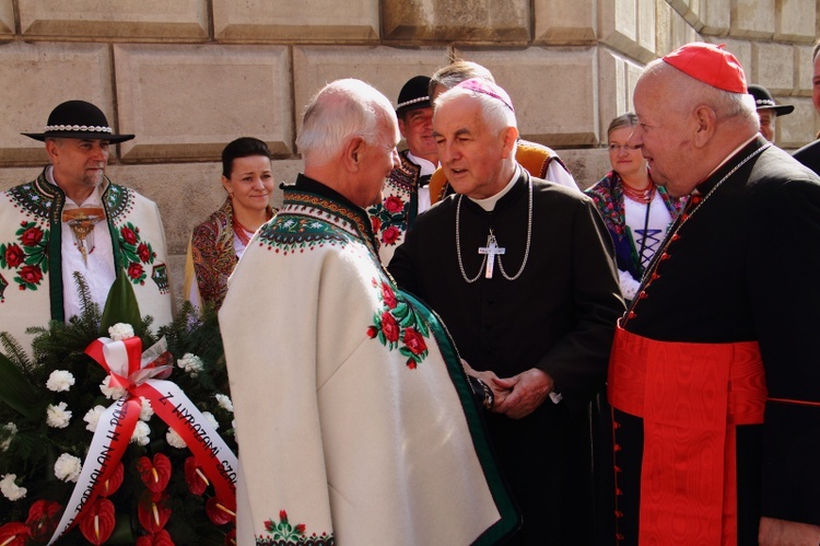 Msza św. na Wawelu i przemarsz z okazji 100-lecia Związku Podhalan