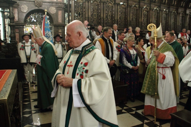 Msza św. na Wawelu i przemarsz z okazji 100-lecia Związku Podhalan