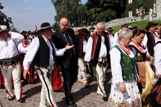 Msza św. na Wawelu i przemarsz z okazji 100-lecia Związku Podhalan