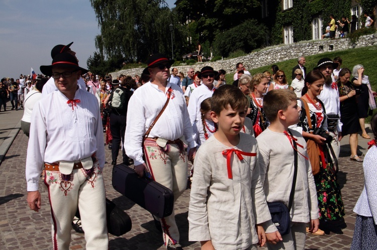 Msza św. na Wawelu i przemarsz z okazji 100-lecia Związku Podhalan