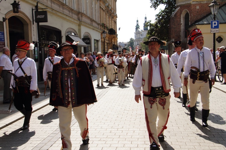 Msza św. na Wawelu i przemarsz z okazji 100-lecia Związku Podhalan