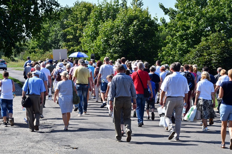 Pielgrzymka Trzeźwości na Świętą Górę Polanowską.