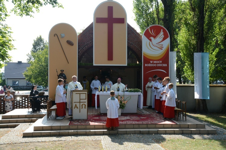 Dzieci u św. Rocha w Dobrzeniu Wielkim