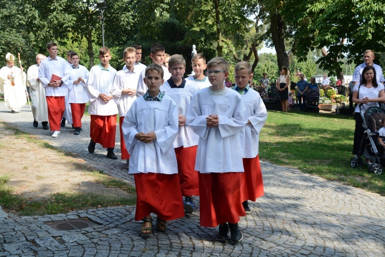 Dzieci u św. Rocha w Dobrzeniu Wielkim