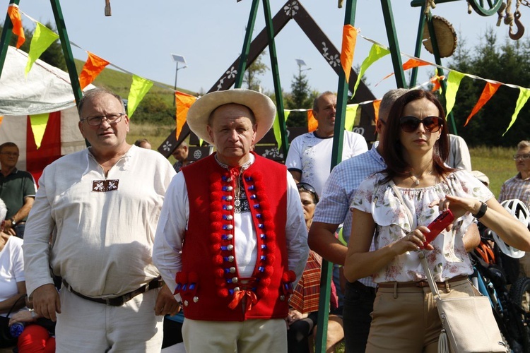 Msza św. Polaków, Czechów i Słowaków na Trzycatku