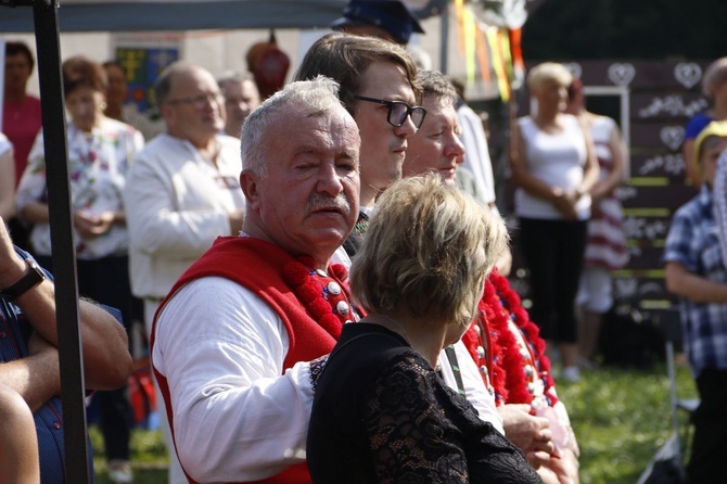 Msza św. Polaków, Czechów i Słowaków na Trzycatku