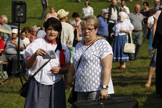 Msza św. Polaków, Czechów i Słowaków na Trzycatku