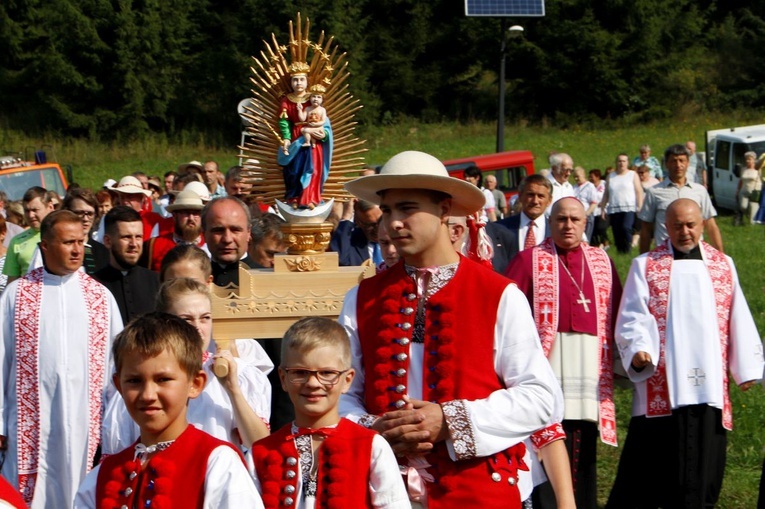 Msza św. Polaków, Czechów i Słowaków na Trzycatku