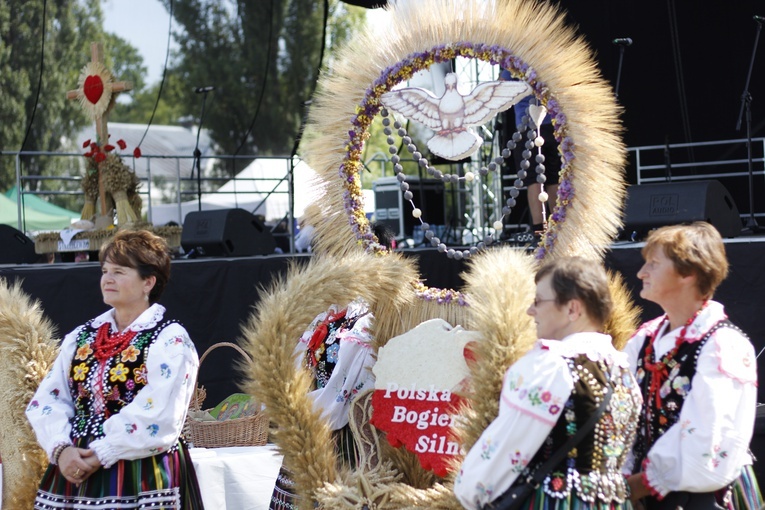 Walewice. Dożynki województwa łódzkiego