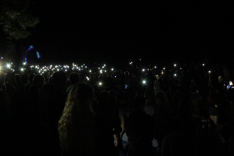 Mapping na kościele kalwaryjskim w Piekarach