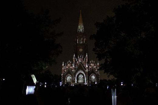 Mapping na kościele kalwaryjskim w Piekarach