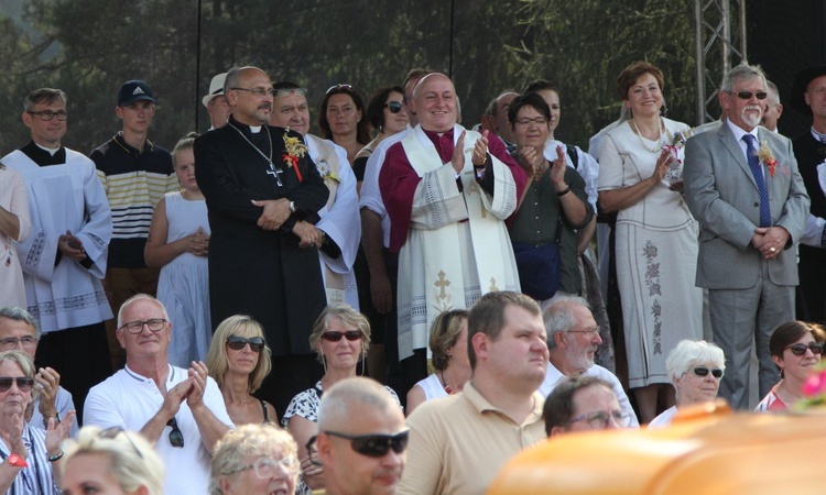 30. Jubileuszowe Dożynki Ekumeniczne w Brennej 2019 - korowód