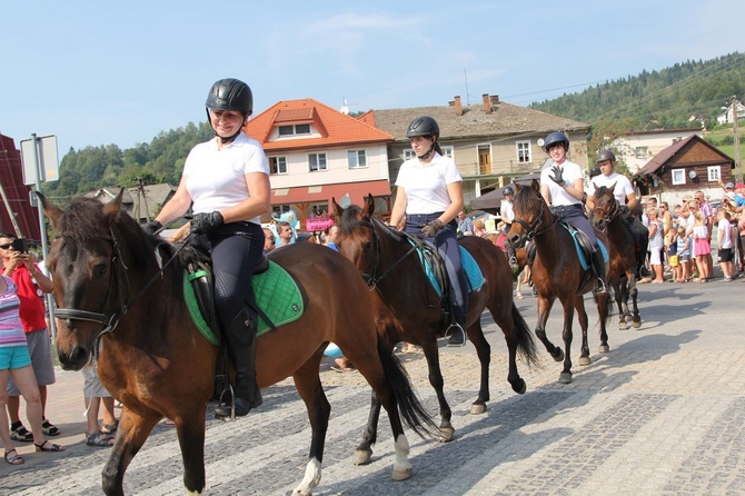 30. Jubileuszowe Dożynki Ekumeniczne w Brennej 2019 - korowód