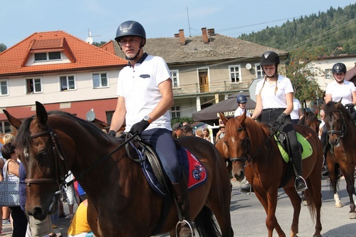 30. Jubileuszowe Dożynki Ekumeniczne w Brennej 2019 - korowód