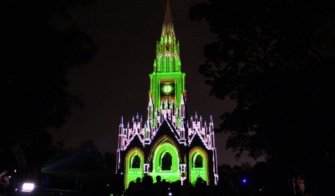 Piekary Śląskie. Mapping i ksiądz Ficek