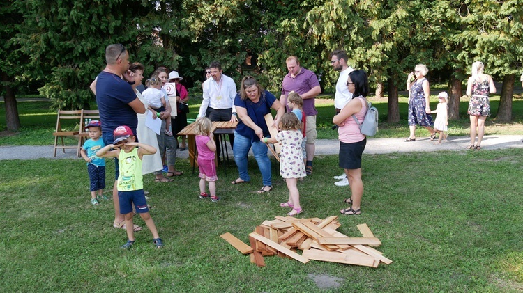 Festyn parafialny u cystersów