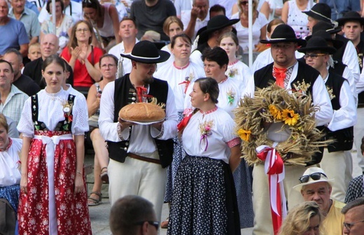 30. Jubileuszowe Dożynki Ekumeniczne w Brennej 2019 - w amfiteatrze