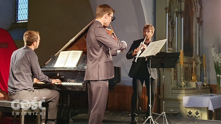 Koncert "Krzyżowa-Music" w Grodziszczu