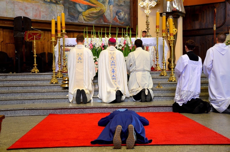 Śluby wieczyste s. Niny, Uczennicy Krzyża