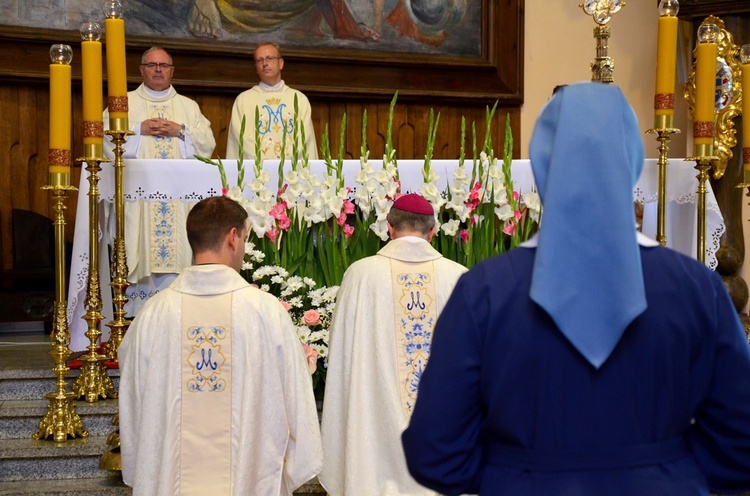 Śluby wieczyste s. Niny, Uczennicy Krzyża