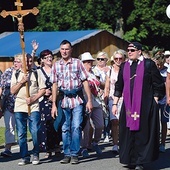 Tradycyjnie na odpust przybyły piesze pielgrzymki.