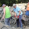 Nie tylko sortowanie gruzu. Czyn wolontariacki na Górze Chełmskiej