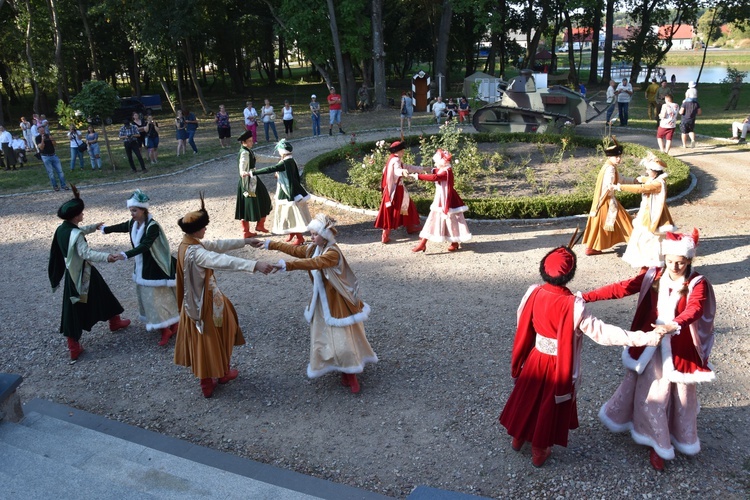 Piknik patriotyczny w Chojnowie k. Przasnysza