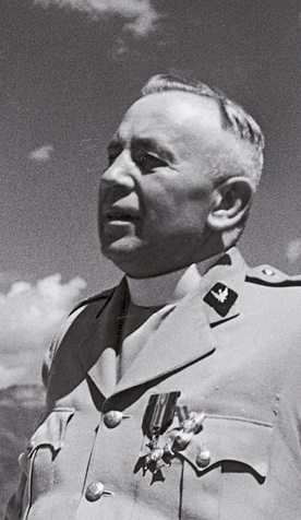 Biskup polowy Polskich Sił Zbrojnych na uchodźstwie Józef Gawlina. (Zdjęcie z 1944 lub 1945 roku).