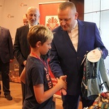 "Tornister pełen uśmiechów" - Fundacja Jastrzębskiej Spółki Węglowej dla Caritas