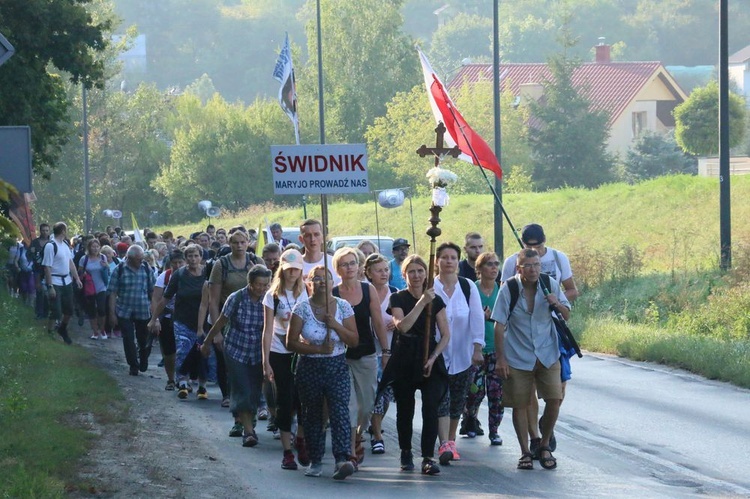 Pielgrzmka do Wąwolnicy