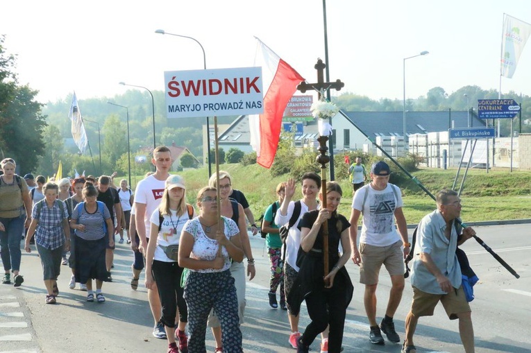 Pielgrzmka do Wąwolnicy