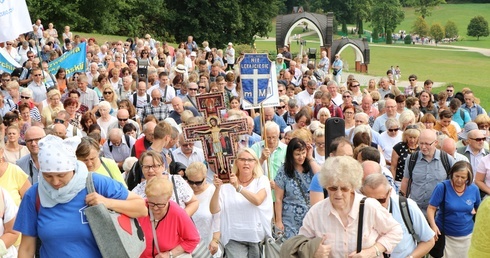 Pielgrzymka Krucjaty Wyzwolenia Człowieka do Gietrzwałdu