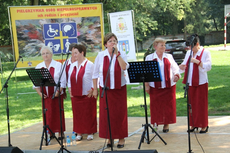 10. Pielgrzymka chorych, niepełnosprawnych i ich opiekunów do Henrykowa