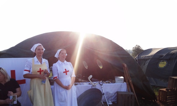 Kochanowice. Piknik historyczny "Różne drogi wolności"