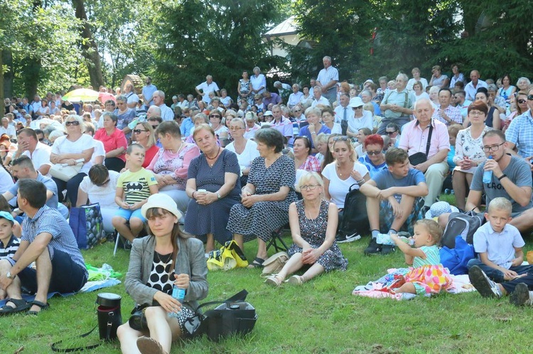 Uroczystości odpustowe w Wąwolnicy