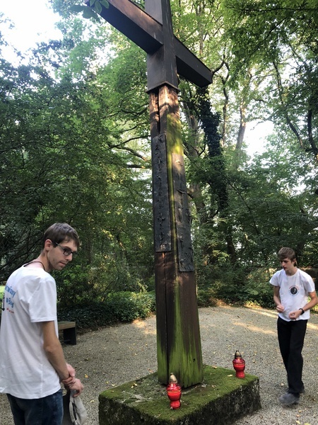 Pielgrzymka stypendystów Funduszu im. bł. ks. Szramka do Dachau