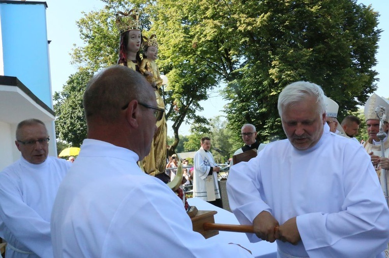 Uroczystości odpustowe w Wąwolnicy